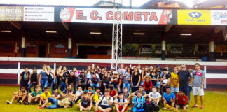 Alunos visitam sede do Clube