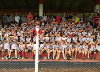 Categorias de base encerram atividades