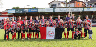 Cometa vence e assume liderança do Grupo A