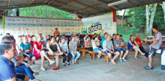 Reunião com pais define detalhes para o final de ano