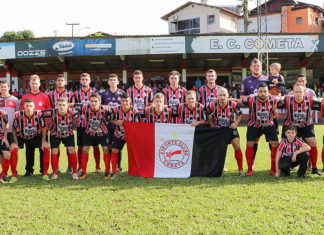 Cometa vence e assume liderança do Grupo A