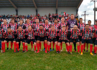 É Cometa na semifinal