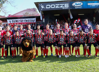 Cometa vence, mas não leva o título