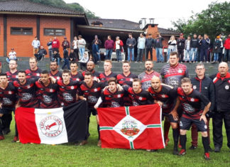 Cometa empata e avança para as semifinais