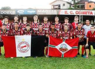 Cometa é finalista em duas categorias, mas não leva os títulos