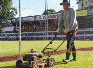 Um lindo campo de futebol