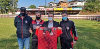 Governador visita o Estádio da Montanha