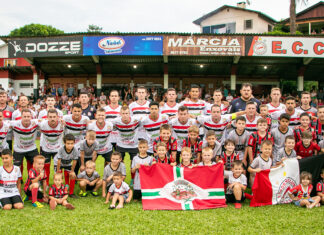 Cometa vence clássico nas duas categorias