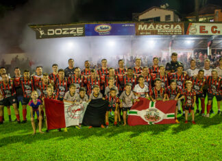 Cometa vence por 3 a 0