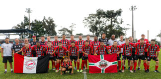 Cometa empate fora de casa