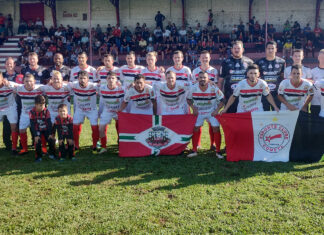 Cometa perde fora de casa