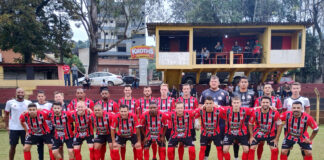 Cometa goleia e está a um passo da classificação