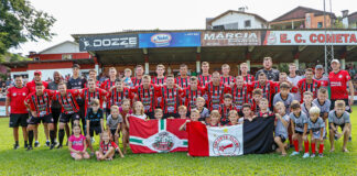 Cometa goleia e segue firme na busca dos títulos