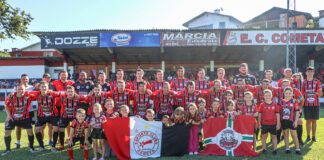 Cometa classificado para as semifinais