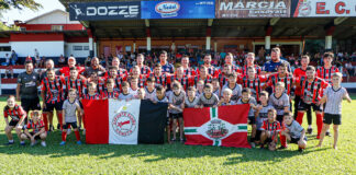 Cometa vence na sua estreia em casa